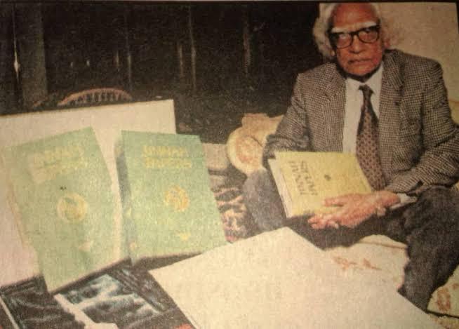 Dr. Zawwar Hussain Zaidi with the Jinnah Papers